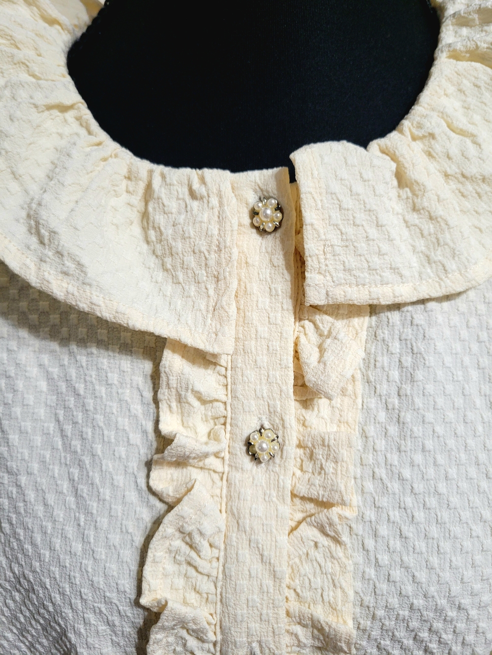 Alice Blue Cream Textured Ruffle Button-Down Blouse - Picture 2 of 5